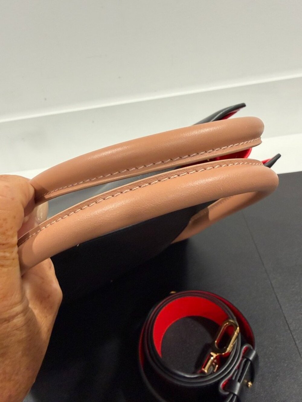 Christian Louboutin Paloma Leather Tote Bag (JB1566) - Picture 2 of 11